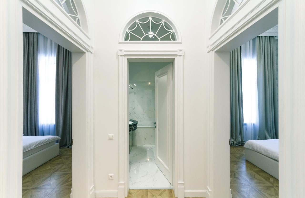 Vip Apartment Near Kreschatyk, 31А Pushkinska Street Kiev Exterior foto