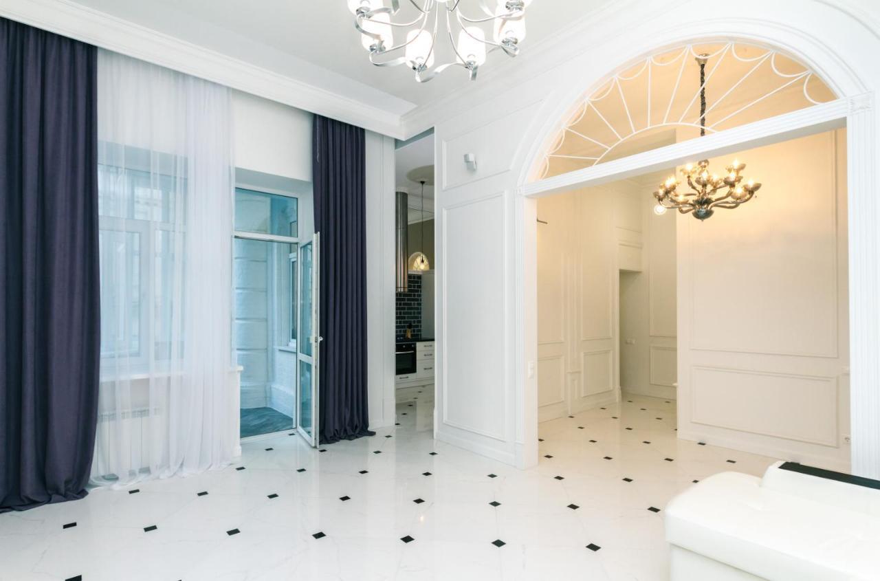 Vip Apartment Near Kreschatyk, 31А Pushkinska Street Kiev Exterior foto